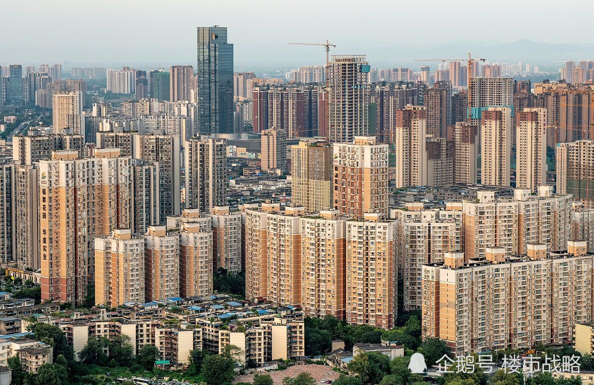 只有房地产才能救中国经济，房地产仍然是支柱产业，全国楼市涨势仍然可期