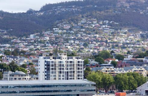 专家称对墨尔本以外悉尼城市住房市场持谨慎乐观态度
