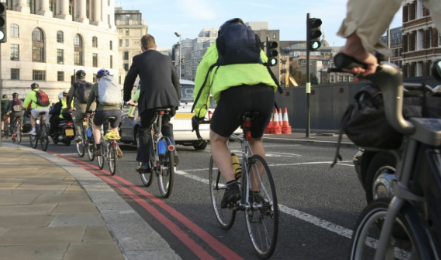 伦敦的自行车道房价溢价是多少